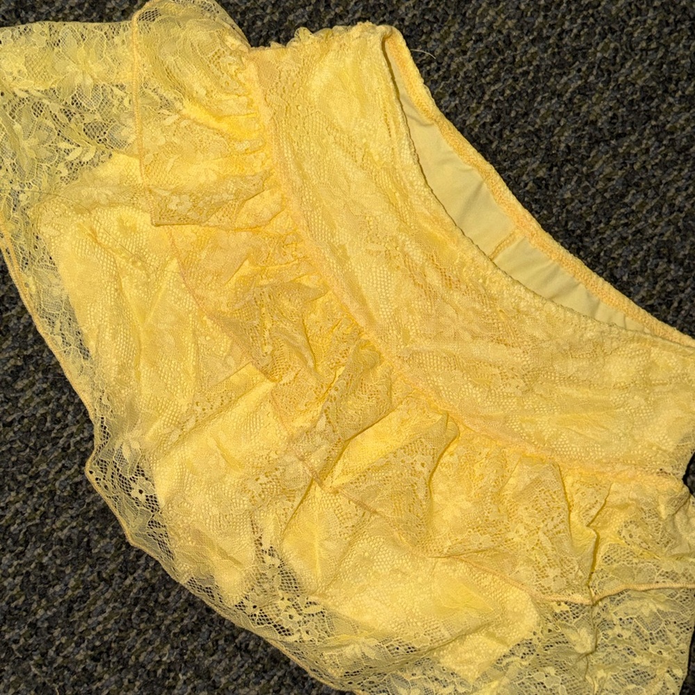 Lace Mini Skirt with Shorts Ruffle Skirt Skort - Picture 2 of 6